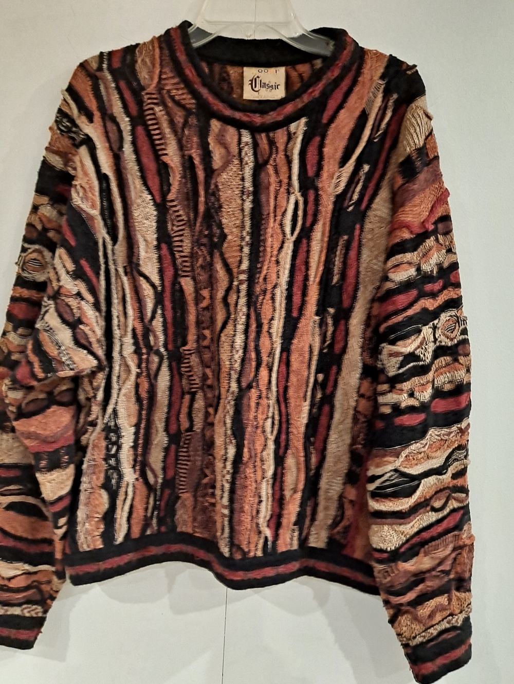 Coogi VTG 90's 3D Linen/Cotton Cosby Biggie Asymetrical Sweater
